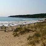 Nedev's In Kavatsi Area Apartamento
