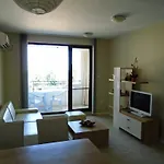 Nedev's In Kavatsi Area Apartamento *