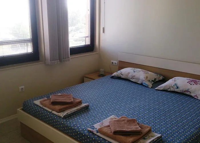 Nedev's In Kavatsi Area Lejlighed